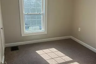 519 Taylor St, Zanesville, OH 43701 - Photo 9