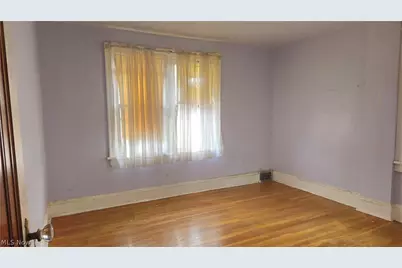 387 E York Street, Akron, OH 44310 - Photo 13