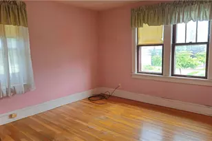 387 E York St, Akron, OH 44310 - Photo 15
