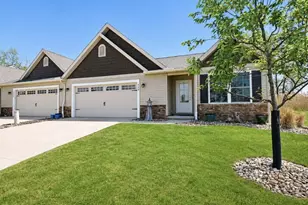 338 Nautical Way, Fairport Harbor, OH 44077 - Photo 3
