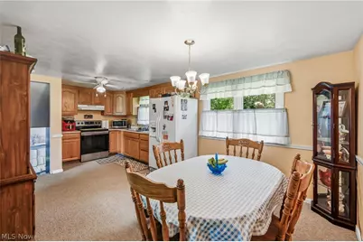 42033 Edward Circle, Columbiana, OH 44408 - Photo 5