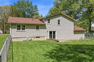 42033 Edward Cir, Columbiana, OH 44408 - Photo 29