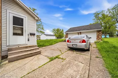 1728 Harbor Avenue, Ashtabula, OH 44004 - Photo 5