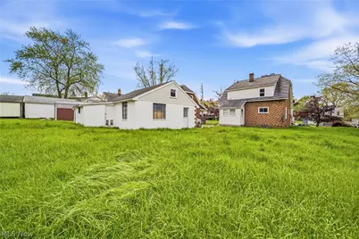 1728 Harbor Avenue, Ashtabula, OH 44004 - Photo 9