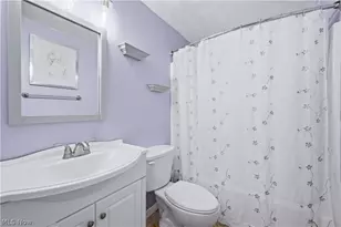 2219 Woodland Trace St, Austintown, OH 44515 - Photo 11
