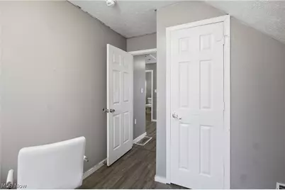 9706 Sophia Avenue, Loveland, OH 44104 - Photo 13