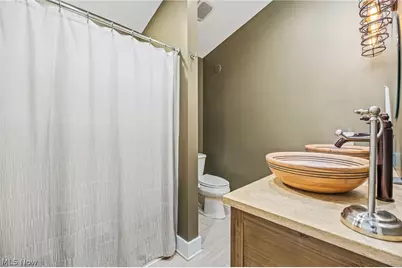 631 Rocky Hollow Drive, Akron, OH 44313 - Photo 23