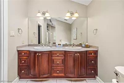 631 Rocky Hollow Drive, Akron, OH 44313 - Photo 31