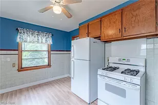 11104 McCracken Rd, Garfield Heights, OH 44125 - Photo 7