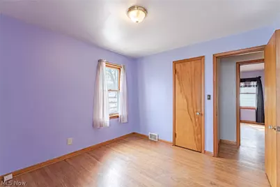 11104 McCracken Road, Garfield Heights, OH 44125 - Photo 13