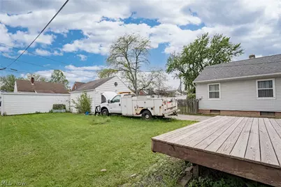 11104 McCracken Road, Garfield Heights, OH 44125 - Photo 21