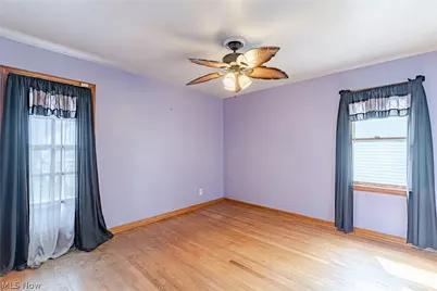 11104 McCracken Road, Garfield Heights, OH 44125 - Photo 9