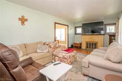 1002 29th Street NE, Canton, OH 44714 - Photo 3