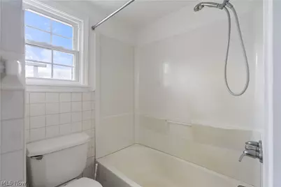 11727 Easton Street NE, Alliance, OH 44601 - Photo 23