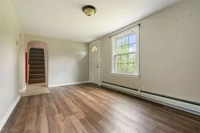 11727 Easton Street NE, Alliance, OH 44601 - Photo 9