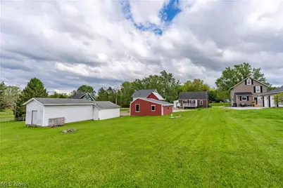 11727 Easton Street NE, Alliance, OH 44601 - Photo 7