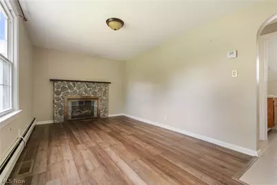 11727 Easton Street NE, Alliance, OH 44601 - Photo 11