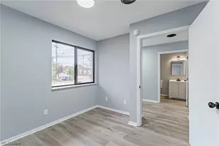 695 Carroll St, Akron, OH 44304 - Photo 9