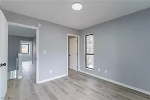 695 Carroll St, Akron, OH 44304 - Photo 17
