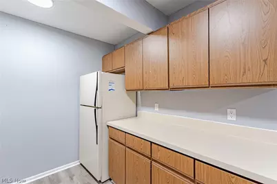 695 Carroll Street, Akron, OH 44304 - Photo 7