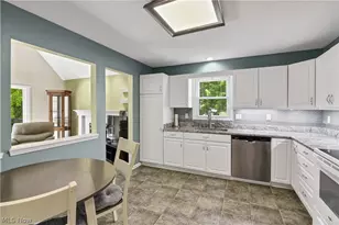 24 Nantucket Row, Rocky River, OH 44116 - Photo 11