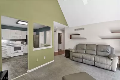 24 Nantucket Row, Rocky River, OH 44116 - Photo 15