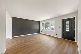 4542 Plumbrook Dr, Canfield, OH 44406 - Photo 5