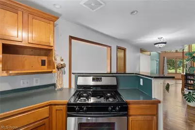 12678 Amber Circle NW, Uniontown, OH 44685 - Photo 7