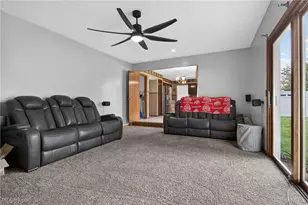 438 Hampton Dr, Elyria, OH 44035 - Photo 27