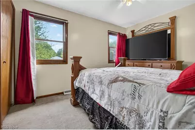 438 Hampton Drive, Elyria, OH 44035 - Photo 31