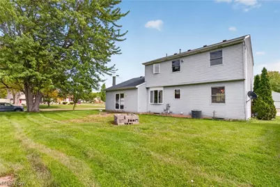 438 Hampton Drive, Elyria, OH 44035 - Photo 7