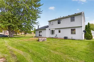 438 Hampton Dr, Elyria, OH 44035 - Photo 7