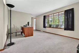 438 Hampton Dr, Elyria, OH 44035 - Photo 13