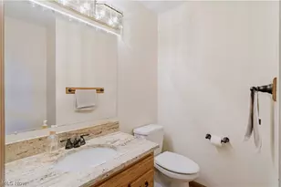 33475 Miles Rd, Moreland Hills, OH 44022 - Photo 19