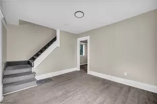 357 N Adams St, Akron, OH 44304 - Photo 9