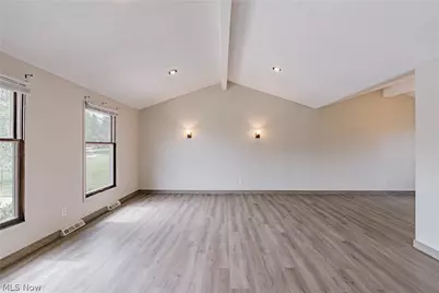 5880 Deepwood Trail, Solon, OH 44139 - Photo 11