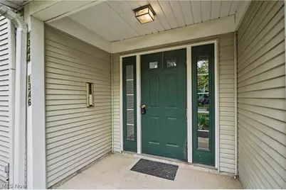 1344 Fox Run Court, Youngstown, OH 44512 - Photo 3