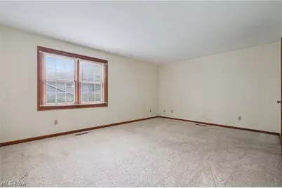 1344 Fox Run Court, Youngstown, OH 44512 - Photo 19