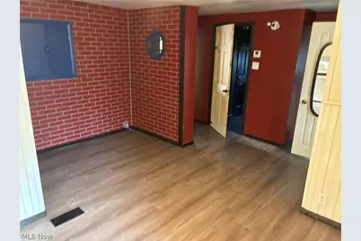 610 Orrville Street NW, Massillon, OH 44647 - Photo 7