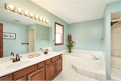 2796 Greenspire Circle, Akron, OH 44333 - Photo 23