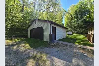 10660 Blackrun Road, Frazeysburg, OH 43822 - Photo 21