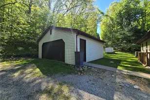 10660 Black Run Rd, Frazeysburg, OH 43822 - Photo 21