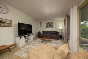 324 Lynn Cir NW, Canton, OH 44708 - Photo 5