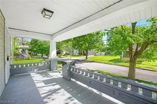 1390 Curtis St, Akron, OH 44301 - Photo 3