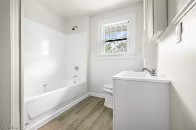 1390 Curtis Street, Akron, OH 44301 - Photo 21