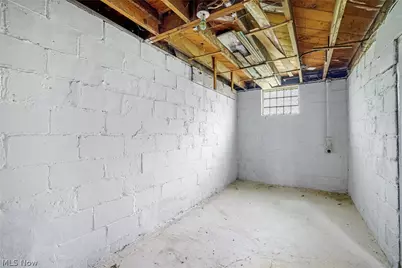 1390 Curtis Street, Akron, OH 44301 - Photo 25