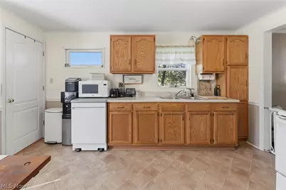 4025 Paumier Avenue, Louisville, OH 44641 - Photo 11