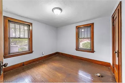 1396 Curtis Street, Akron, OH 44301 - Photo 11