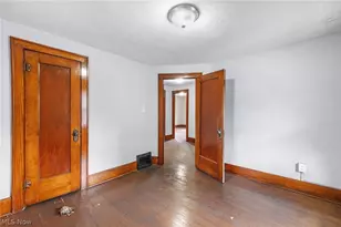 1396 Curtis St, Akron, OH 44301 - Photo 13