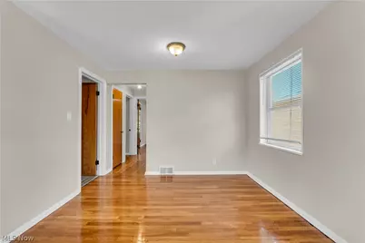 20571 Lake Shore Boulevard #2/UP, Euclid, OH 44123 - Photo 7